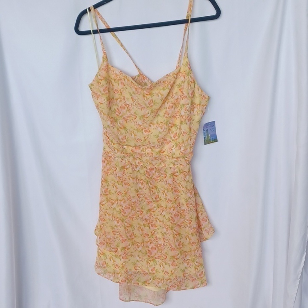 MORGAN & CO Yellow & Peach Floral Teired Mini, Open Back, XL, 19" PTP, 37" L